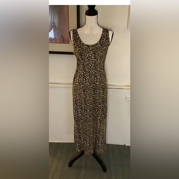 Leopard Body con sleeves dress - Picture 1 of 13